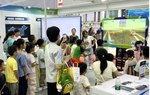 C-Life数智运动赋能智慧体育亮相第七届深圳教育装备博览会